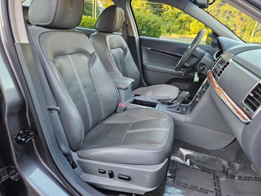 2010 Lincoln MKZ 4dr Sdn AWD, available for sale in East Windsor, Connecticut | Toro Auto. East Windsor, Connecticut 2010 Lincoln MKZ 4dr Sdn AWD, available for sale in East Windsor, Connecticut | Toro Auto. East Windsor, Connecticut