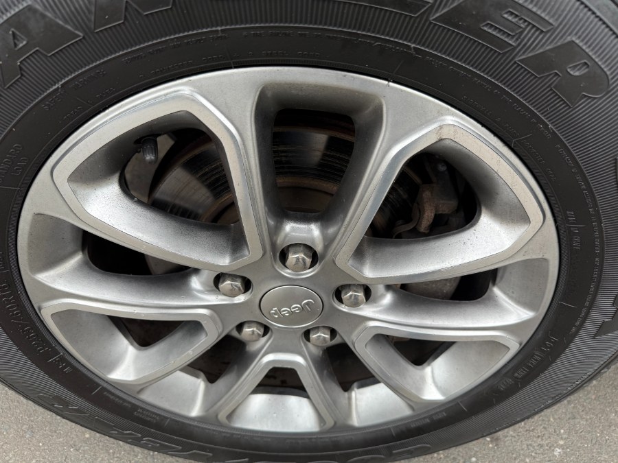 2015 Jeep Grand Cherokee 4WD 4dr Limited, available for sale in Bristol, Connecticut | Bristol Auto Center LLC. Bristol, Connecticut 2015 Jeep Grand Cherokee 4WD 4dr Limited, available for sale in Bristol, Connecticut | Bristol Auto Center LLC. Bristol, Connecticut