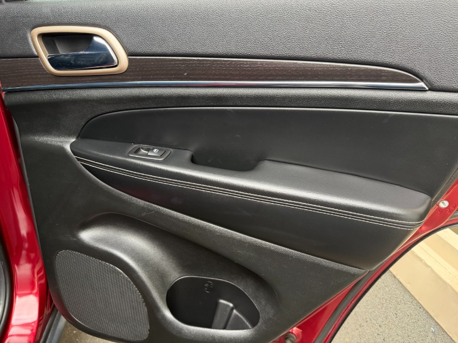 2015 Jeep Grand Cherokee 4WD 4dr Limited, available for sale in Bristol, Connecticut | Bristol Auto Center LLC. Bristol, Connecticut 2015 Jeep Grand Cherokee 4WD 4dr Limited, available for sale in Bristol, Connecticut | Bristol Auto Center LLC. Bristol, Connecticut