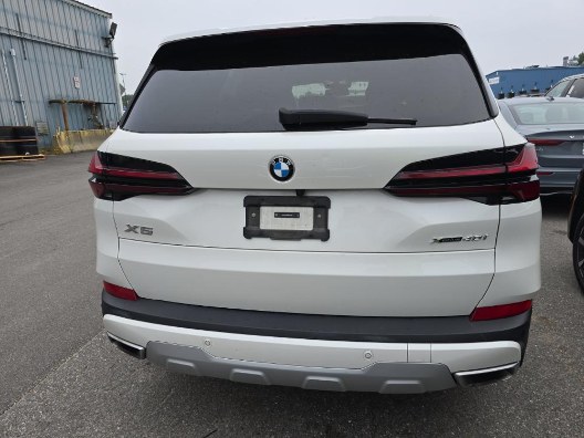 2024 BMW X5 xDrive40i Sports Activity Vehicle, available for sale in Franklin Square, New York | Luxury Motor Club. Franklin Square, New York 2024 BMW X5 xDrive40i Sports Activity Vehicle, available for sale in Franklin Square, New York | Luxury Motor Club. Franklin Square, New York