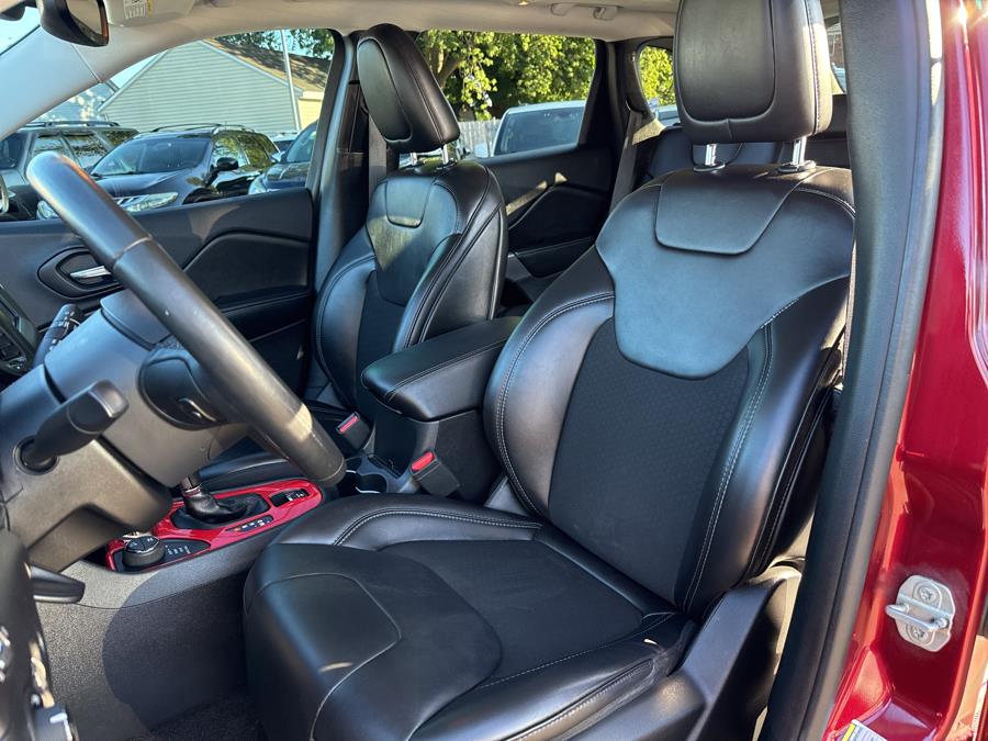 2019 Jeep Cherokee Latitude Plus 4x4, available for sale in Little Ferry, New Jersey | Victoria Preowned Autos Inc. Little Ferry, New Jersey 2019 Jeep Cherokee Latitude Plus 4x4, available for sale in Little Ferry, New Jersey | Victoria Preowned Autos Inc. Little Ferry, New Jersey
