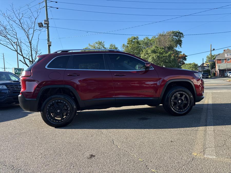 2019 Jeep Cherokee Latitude Plus 4x4, available for sale in Little Ferry, New Jersey | Victoria Preowned Autos Inc. Little Ferry, New Jersey 2019 Jeep Cherokee Latitude Plus 4x4, available for sale in Little Ferry, New Jersey | Victoria Preowned Autos Inc. Little Ferry, New Jersey