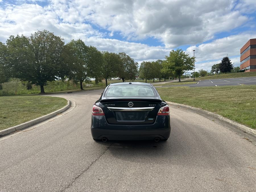 2013 Nissan Altima 4dr Sdn I4 2.5 S, available for sale in Beavercreek, Ohio | Wholesale Direct Motors. Beavercreek, Ohio 2013 Nissan Altima 4dr Sdn I4 2.5 S, available for sale in Beavercreek, Ohio | Wholesale Direct Motors. Beavercreek, Ohio