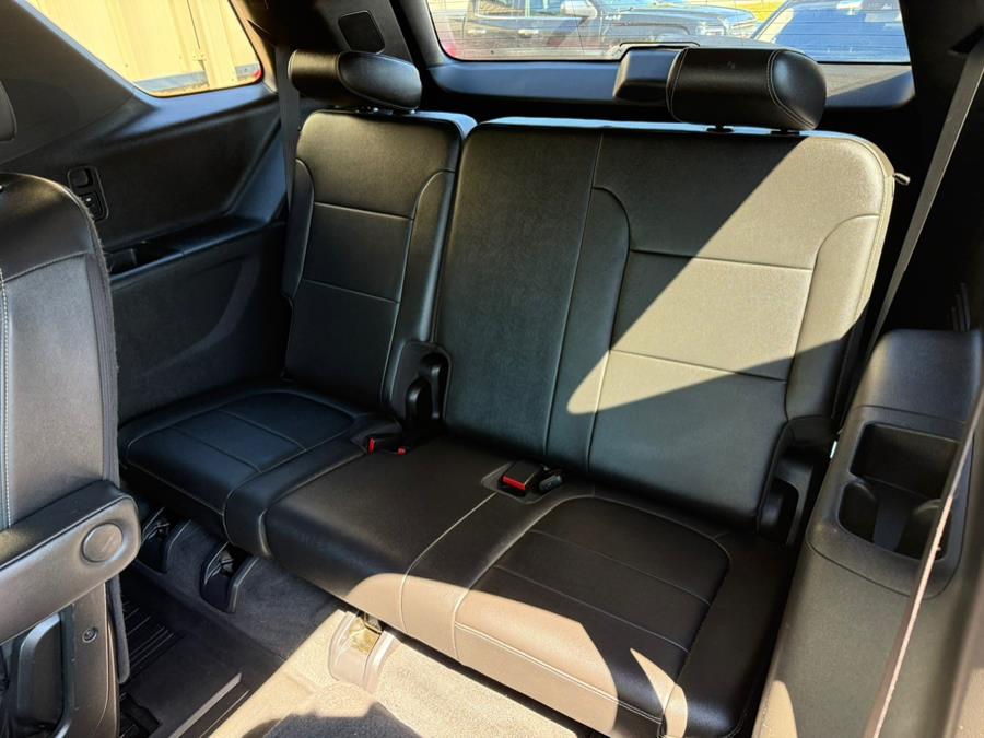 2022 Chevrolet Traverse AWD 4dr LT Leather, available for sale in East Windsor, Connecticut | Century Auto And Truck. East Windsor, Connecticut 2022 Chevrolet Traverse AWD 4dr LT Leather, available for sale in East Windsor, Connecticut | Century Auto And Truck. East Windsor, Connecticut