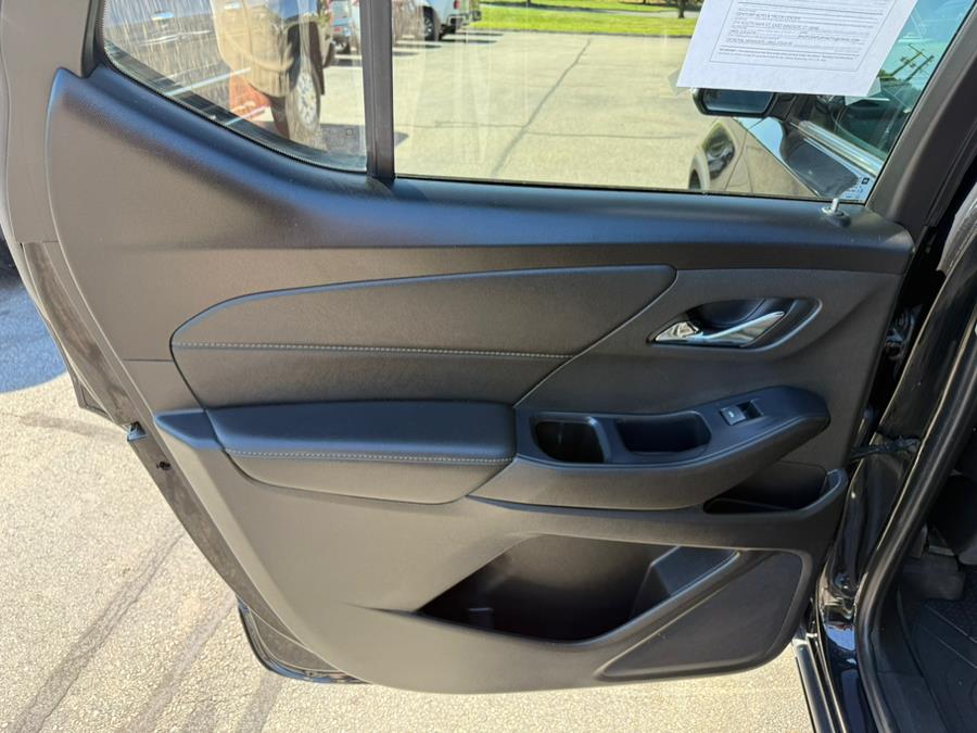 2022 Chevrolet Traverse AWD 4dr LT Leather, available for sale in East Windsor, Connecticut | Century Auto And Truck. East Windsor, Connecticut 2022 Chevrolet Traverse AWD 4dr LT Leather, available for sale in East Windsor, Connecticut | Century Auto And Truck. East Windsor, Connecticut