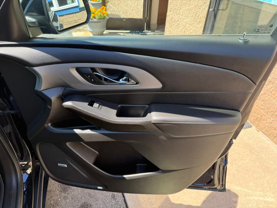 2022 Chevrolet Traverse AWD 4dr LT Leather, available for sale in East Windsor, Connecticut | Century Auto And Truck. East Windsor, Connecticut 2022 Chevrolet Traverse AWD 4dr LT Leather, available for sale in East Windsor, Connecticut | Century Auto And Truck. East Windsor, Connecticut