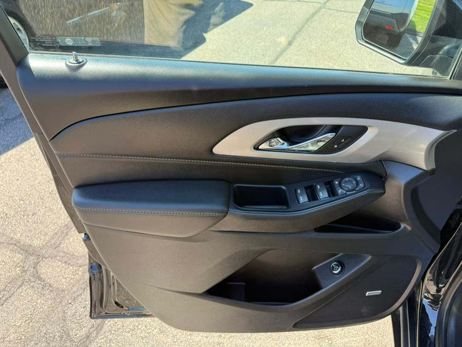 2022 Chevrolet Traverse AWD 4dr LT Leather, available for sale in East Windsor, Connecticut | Century Auto And Truck. East Windsor, Connecticut 2022 Chevrolet Traverse AWD 4dr LT Leather, available for sale in East Windsor, Connecticut | Century Auto And Truck. East Windsor, Connecticut