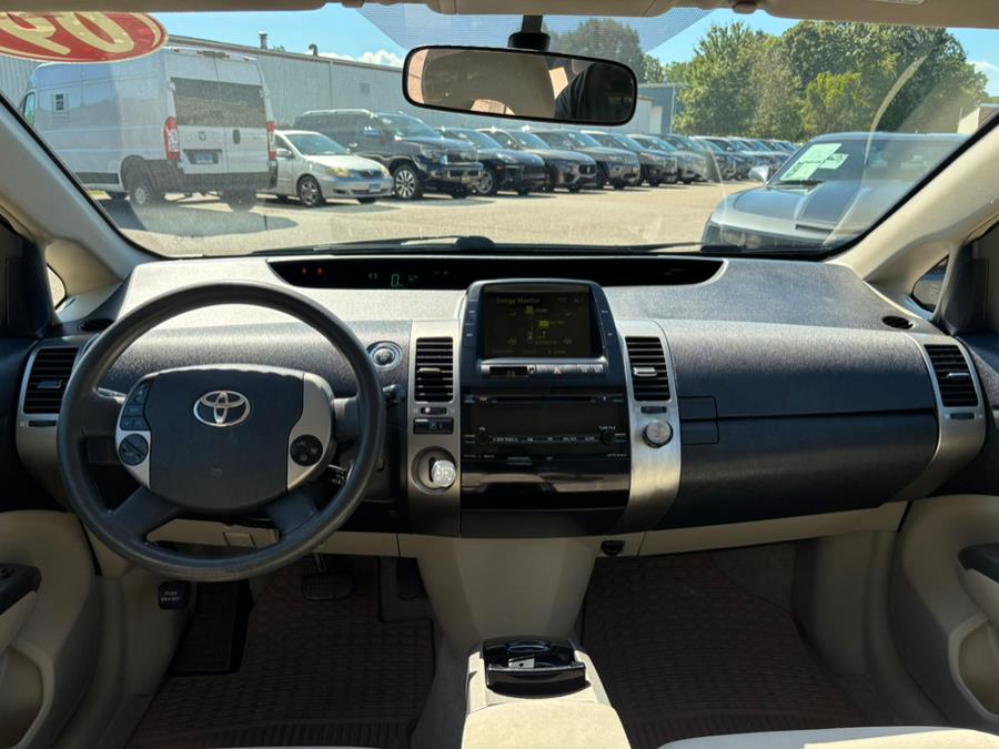 2009 Toyota Prius 5dr HB (GS), available for sale in South Windsor, Connecticut | Mike And Tony Auto Sales, Inc. South Windsor, Connecticut 2009 Toyota Prius 5dr HB (GS), available for sale in South Windsor, Connecticut | Mike And Tony Auto Sales, Inc. South Windsor, Connecticut