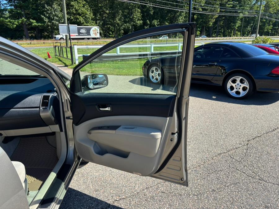 2009 Toyota Prius 5dr HB (GS), available for sale in South Windsor, Connecticut | Mike And Tony Auto Sales, Inc. South Windsor, Connecticut 2009 Toyota Prius 5dr HB (GS), available for sale in South Windsor, Connecticut | Mike And Tony Auto Sales, Inc. South Windsor, Connecticut