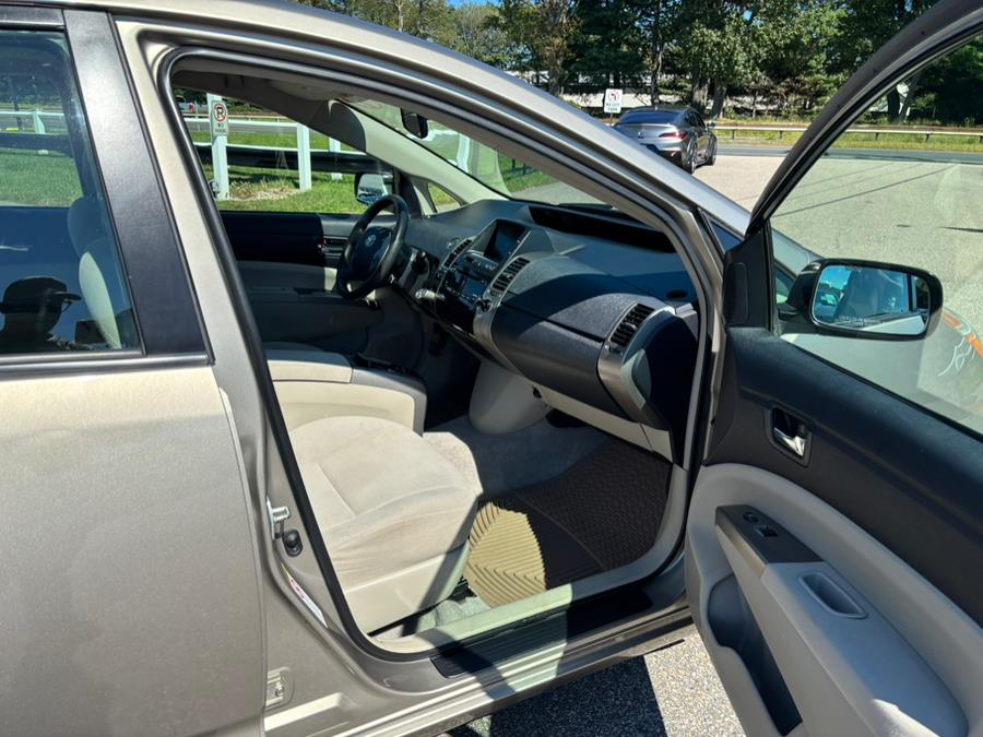 2009 Toyota Prius 5dr HB (GS), available for sale in South Windsor, Connecticut | Mike And Tony Auto Sales, Inc. South Windsor, Connecticut 2009 Toyota Prius 5dr HB (GS), available for sale in South Windsor, Connecticut | Mike And Tony Auto Sales, Inc. South Windsor, Connecticut