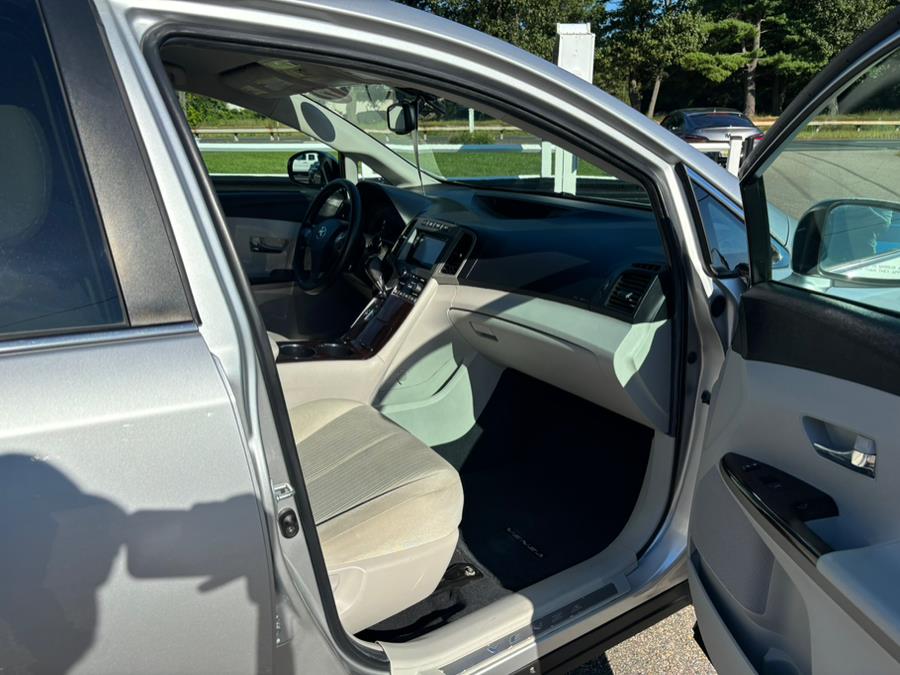 2012 Toyota Venza 4dr Wgn I4 AWD LE (Natl), available for sale in South Windsor, Connecticut | Mike And Tony Auto Sales, Inc. South Windsor, Connecticut 2012 Toyota Venza 4dr Wgn I4 AWD LE (Natl), available for sale in South Windsor, Connecticut | Mike And Tony Auto Sales, Inc. South Windsor, Connecticut