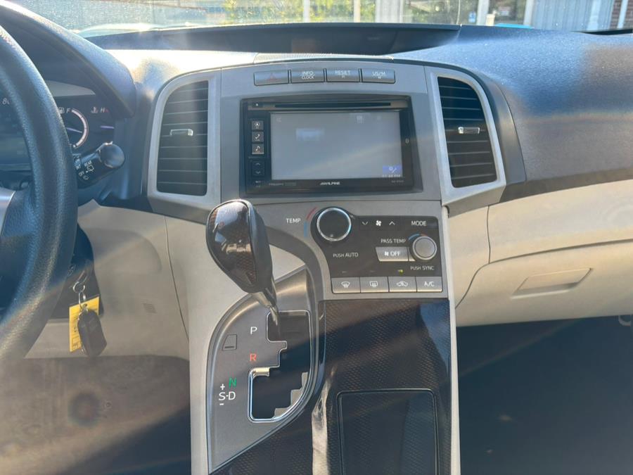 2012 Toyota Venza 4dr Wgn I4 AWD LE (Natl), available for sale in South Windsor, Connecticut | Mike And Tony Auto Sales, Inc. South Windsor, Connecticut 2012 Toyota Venza 4dr Wgn I4 AWD LE (Natl), available for sale in South Windsor, Connecticut | Mike And Tony Auto Sales, Inc. South Windsor, Connecticut