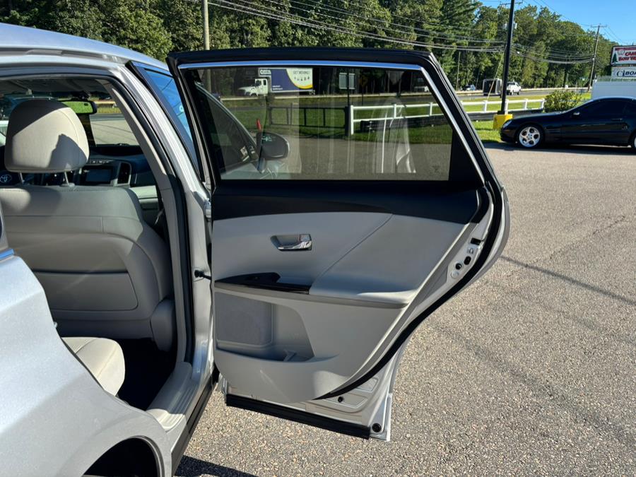 2012 Toyota Venza 4dr Wgn I4 AWD LE (Natl), available for sale in South Windsor, Connecticut | Mike And Tony Auto Sales, Inc. South Windsor, Connecticut 2012 Toyota Venza 4dr Wgn I4 AWD LE (Natl), available for sale in South Windsor, Connecticut | Mike And Tony Auto Sales, Inc. South Windsor, Connecticut