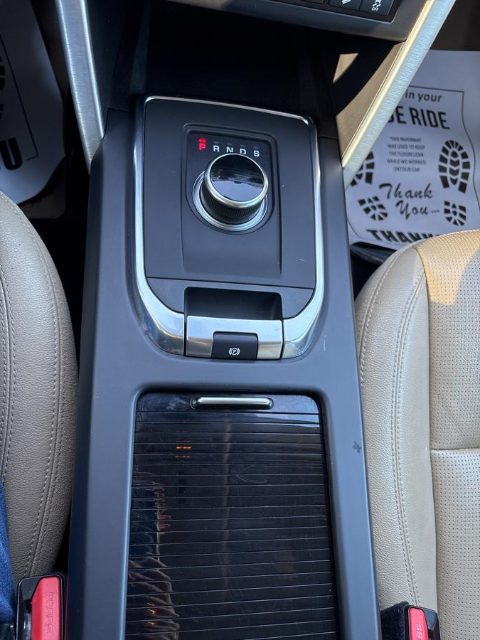 2019 Land Rover Discovery Sport HSE 4WD, available for sale in Old Saybrook, Connecticut | Saybrook Auto Barn. Old Saybrook, Connecticut 2019 Land Rover Discovery Sport HSE 4WD, available for sale in Old Saybrook, Connecticut | Saybrook Auto Barn. Old Saybrook, Connecticut