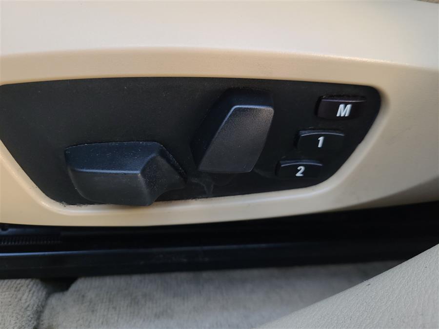 2013 BMW X1 AWD 4dr xDrive28i, available for sale in Canton, Connecticut | Lava Motors. Canton, Connecticut 2013 BMW X1 AWD 4dr xDrive28i, available for sale in Canton, Connecticut | Lava Motors. Canton, Connecticut
