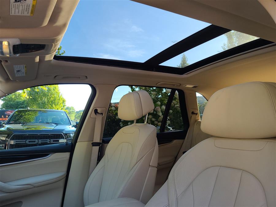 2015 BMW X5 AWD 4dr xDrive35i, available for sale in Canton, Connecticut | Lava Motors. Canton, Connecticut 2015 BMW X5 AWD 4dr xDrive35i, available for sale in Canton, Connecticut | Lava Motors. Canton, Connecticut