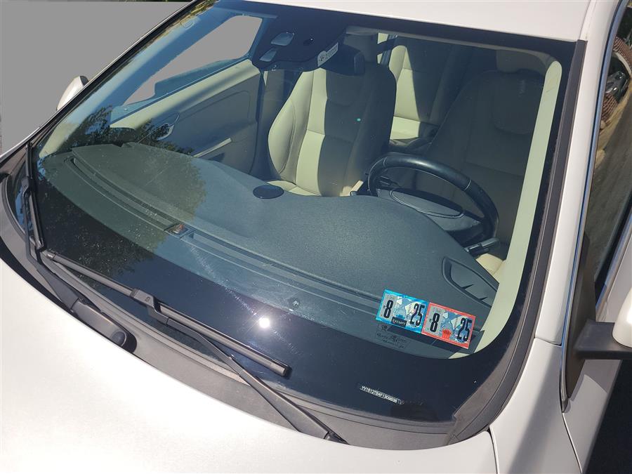 2015 Volvo S60 4dr Sdn T5 Premier AWD, available for sale in Canton, Connecticut | Lava Motors. Canton, Connecticut 2015 Volvo S60 4dr Sdn T5 Premier AWD, available for sale in Canton, Connecticut | Lava Motors. Canton, Connecticut