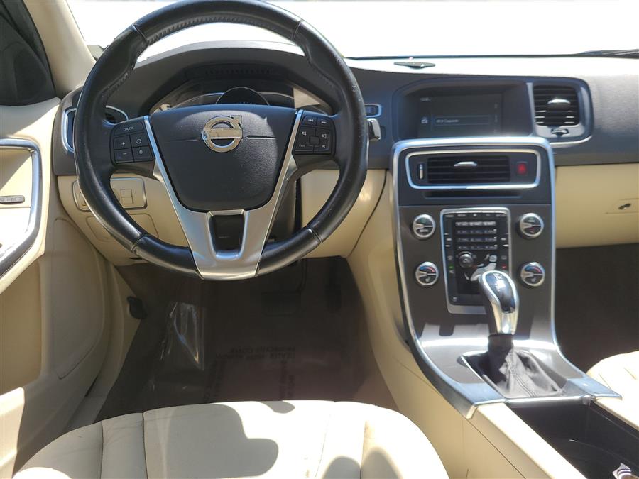 2015 Volvo S60 4dr Sdn T5 Premier AWD, available for sale in Canton, Connecticut | Lava Motors. Canton, Connecticut 2015 Volvo S60 4dr Sdn T5 Premier AWD, available for sale in Canton, Connecticut | Lava Motors. Canton, Connecticut