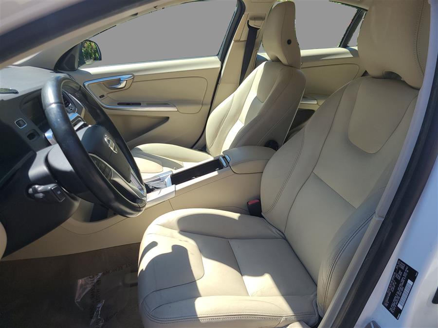 2015 Volvo S60 4dr Sdn T5 Premier AWD, available for sale in Canton, Connecticut | Lava Motors. Canton, Connecticut 2015 Volvo S60 4dr Sdn T5 Premier AWD, available for sale in Canton, Connecticut | Lava Motors. Canton, Connecticut