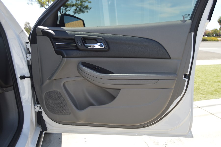 2015 Chevrolet Malibu 4dr Sdn LT w/2LT, available for sale in Moreno Valley, California | Fusion Motors Inc. Moreno Valley, California 2015 Chevrolet Malibu 4dr Sdn LT w/2LT, available for sale in Moreno Valley, California | Fusion Motors Inc. Moreno Valley, California