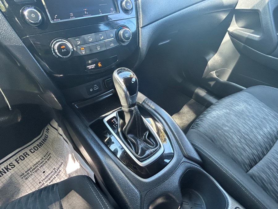 2018 Nissan Rogue AWD S, available for sale in West Babylon, New York | New Gen Auto Group. West Babylon, New York 2018 Nissan Rogue AWD S, available for sale in West Babylon, New York | New Gen Auto Group. West Babylon, New York