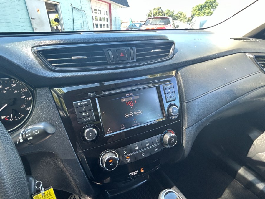 2018 Nissan Rogue AWD S, available for sale in West Babylon, New York | New Gen Auto Group. West Babylon, New York 2018 Nissan Rogue AWD S, available for sale in West Babylon, New York | New Gen Auto Group. West Babylon, New York