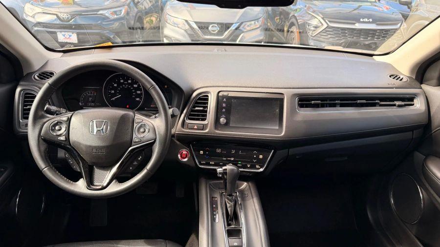 2019 Honda Hr-v EX-L Sport Utility 4D, available for sale in Linden, New Jersey | Route 27 Auto Mall. Linden, New Jersey 2019 Honda Hr-v EX-L Sport Utility 4D, available for sale in Linden, New Jersey | Route 27 Auto Mall. Linden, New Jersey