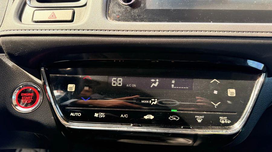 2019 Honda Hr-v EX-L Sport Utility 4D, available for sale in Linden, New Jersey | Route 27 Auto Mall. Linden, New Jersey 2019 Honda Hr-v EX-L Sport Utility 4D, available for sale in Linden, New Jersey | Route 27 Auto Mall. Linden, New Jersey