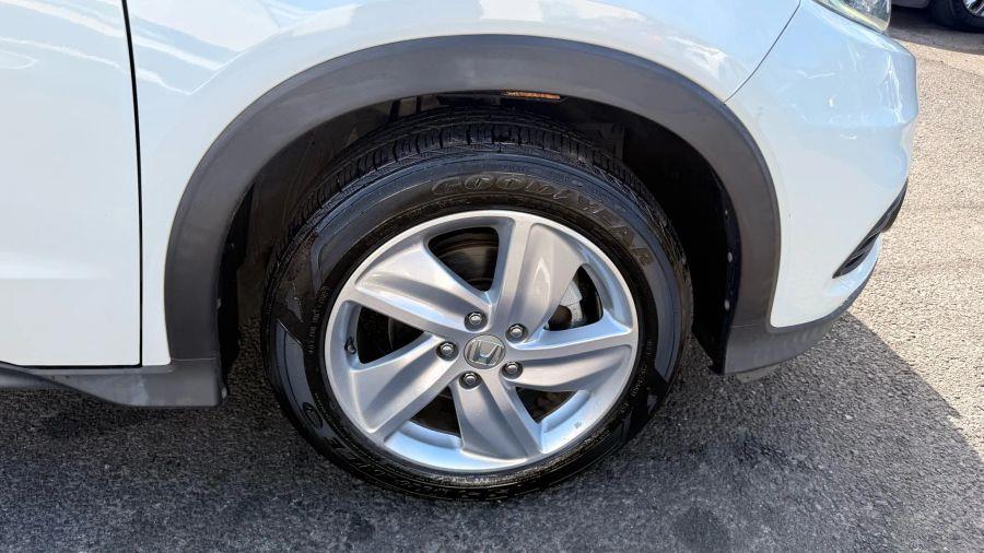 2019 Honda Hr-v EX-L Sport Utility 4D, available for sale in Linden, New Jersey | Route 27 Auto Mall. Linden, New Jersey 2019 Honda Hr-v EX-L Sport Utility 4D, available for sale in Linden, New Jersey | Route 27 Auto Mall. Linden, New Jersey