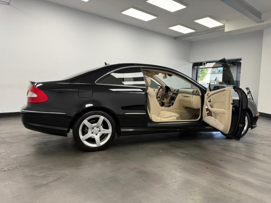 2009 Mercedes-Benz CLK-Class 2dr Cpe 3.5L, available for sale in Elizabeth, New Jersey | M Auto Group. Elizabeth, New Jersey 2009 Mercedes-Benz CLK-Class 2dr Cpe 3.5L, available for sale in Elizabeth, New Jersey | M Auto Group. Elizabeth, New Jersey