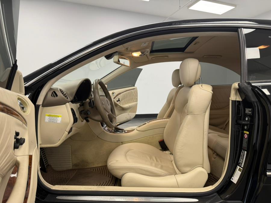 2009 Mercedes-Benz CLK-Class 2dr Cpe 3.5L, available for sale in Elizabeth, New Jersey | M Auto Group. Elizabeth, New Jersey 2009 Mercedes-Benz CLK-Class 2dr Cpe 3.5L, available for sale in Elizabeth, New Jersey | M Auto Group. Elizabeth, New Jersey