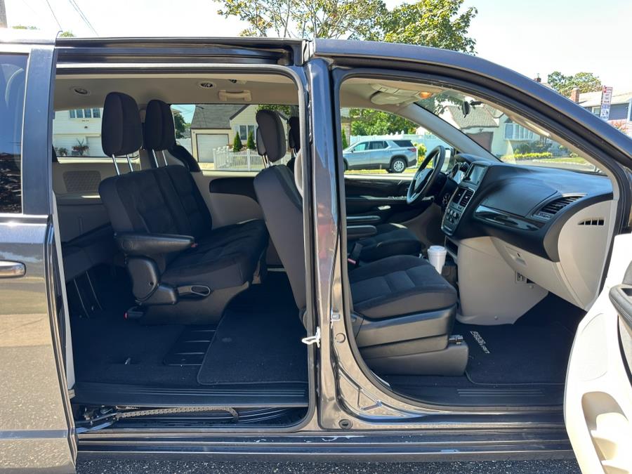 2018 Dodge Grand Caravan SE Plus Wagon, available for sale in Copiague, New York | Great Deal Motors. Copiague, New York 2018 Dodge Grand Caravan SE Plus Wagon, available for sale in Copiague, New York | Great Deal Motors. Copiague, New York