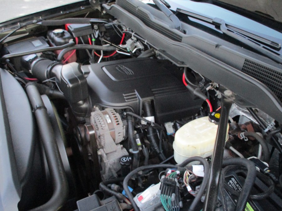 2015 Chevrolet Silverado 2500HD Built After Aug 14 4WD Crew Cab 153.7" LTZ, available for sale in Suffield, Connecticut | Suffield Auto LLC. Suffield, Connecticut 2015 Chevrolet Silverado 2500HD Built After Aug 14 4WD Crew Cab 153.7" LTZ, available for sale in Suffield, Connecticut | Suffield Auto LLC. Suffield, Connecticut