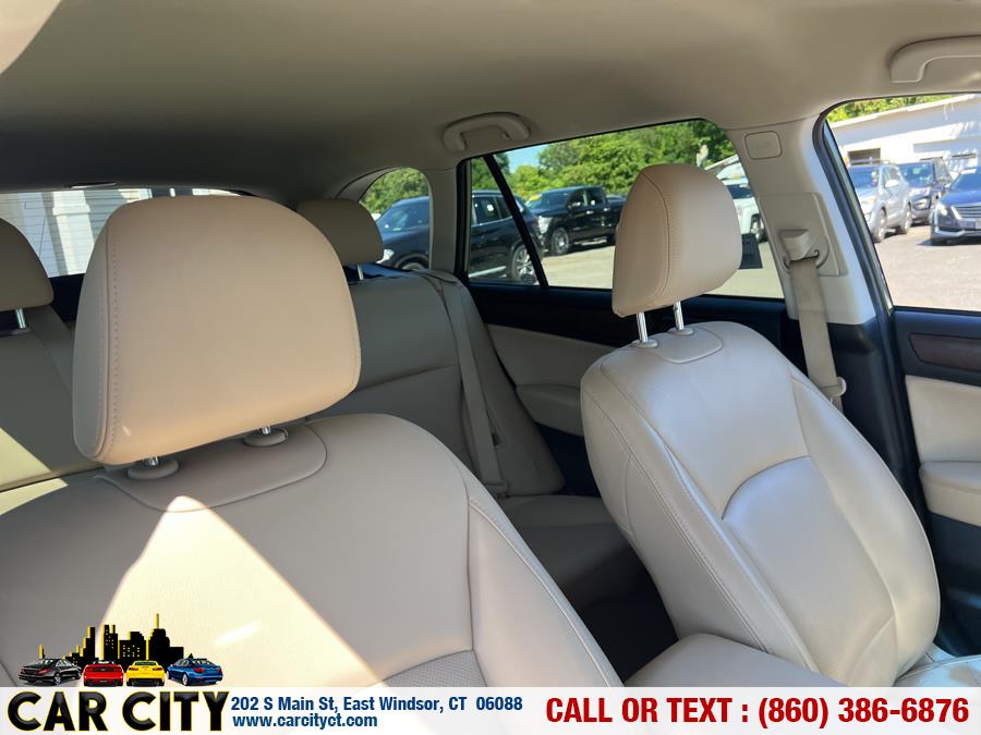 2016 Subaru Outback 4dr Wgn 2.5i Limited PZEV, available for sale in East Windsor, Connecticut | Car City LLC. East Windsor, Connecticut 2016 Subaru Outback 4dr Wgn 2.5i Limited PZEV, available for sale in East Windsor, Connecticut | Car City LLC. East Windsor, Connecticut