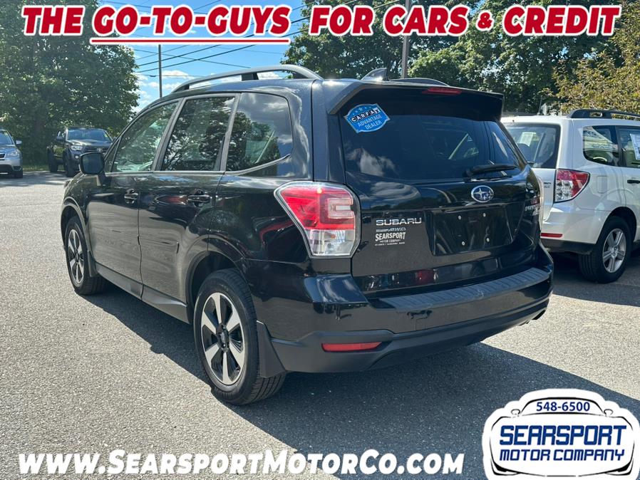 2017 Subaru Forester 2.5i Premium photo 4