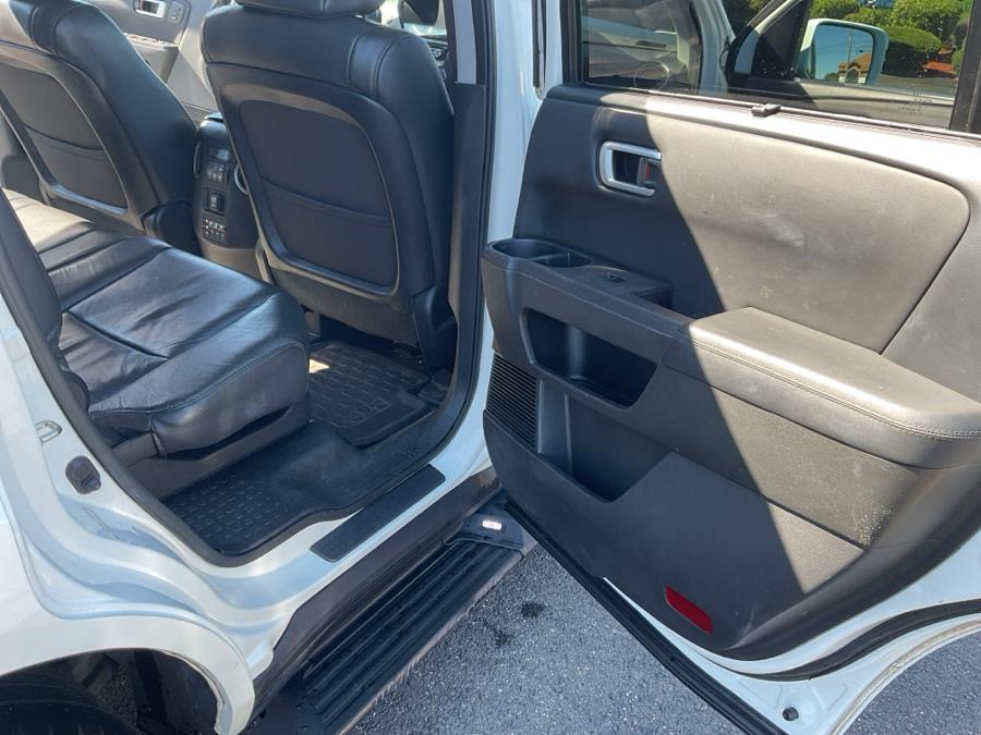 2015 Honda Pilot 4WD 4dr Touring w/RES & Navi, available for sale in Vernon, Connecticut | TD Automotive Enterprises LLC DBA Diamond Auto Cars. Vernon, Connecticut 2015 Honda Pilot 4WD 4dr Touring w/RES & Navi, available for sale in Vernon, Connecticut | TD Automotive Enterprises LLC DBA Diamond Auto Cars. Vernon, Connecticut