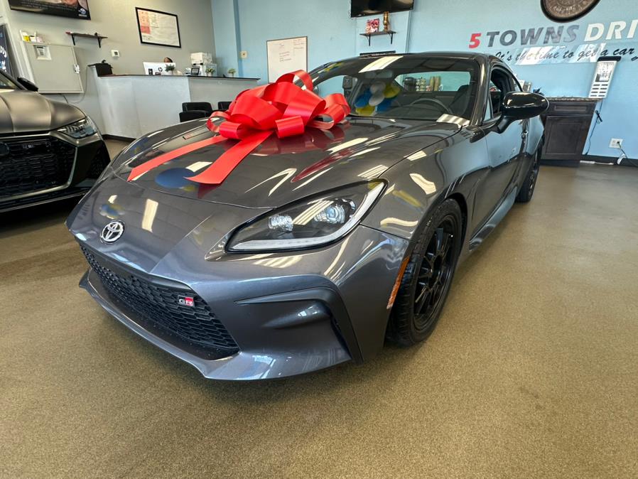 2022 Toyota GR86 Premium Manual (Natl), available for sale in Inwood, New York | 5 Towns Drive. Inwood, New York 2022 Toyota GR86 Premium Manual (Natl), available for sale in Inwood, New York | 5 Towns Drive. Inwood, New York