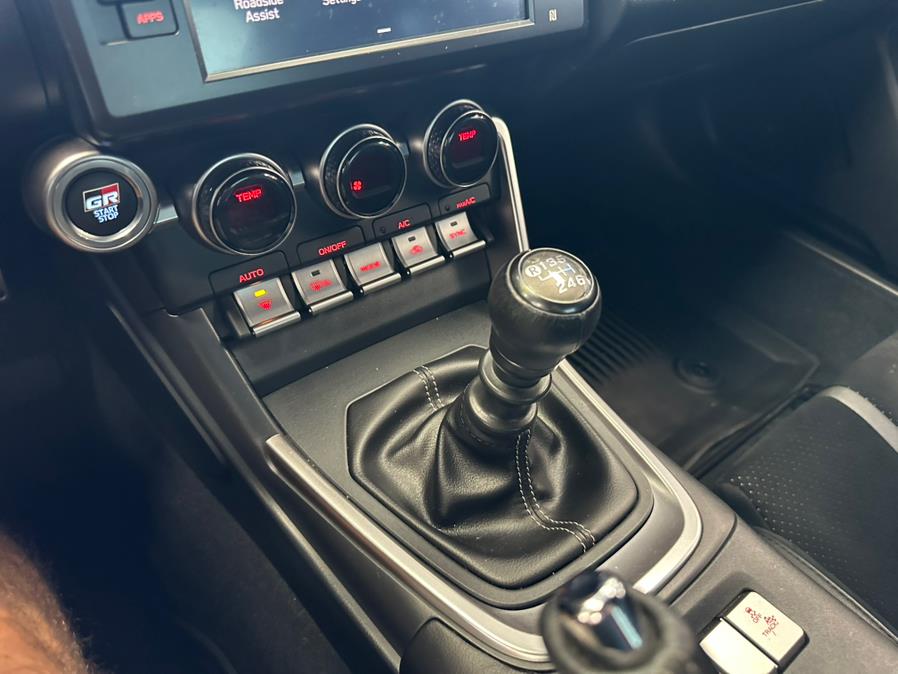 2022 Toyota GR86 Premium Manual (Natl), available for sale in Inwood, New York | 5 Towns Drive. Inwood, New York 2022 Toyota GR86 Premium Manual (Natl), available for sale in Inwood, New York | 5 Towns Drive. Inwood, New York