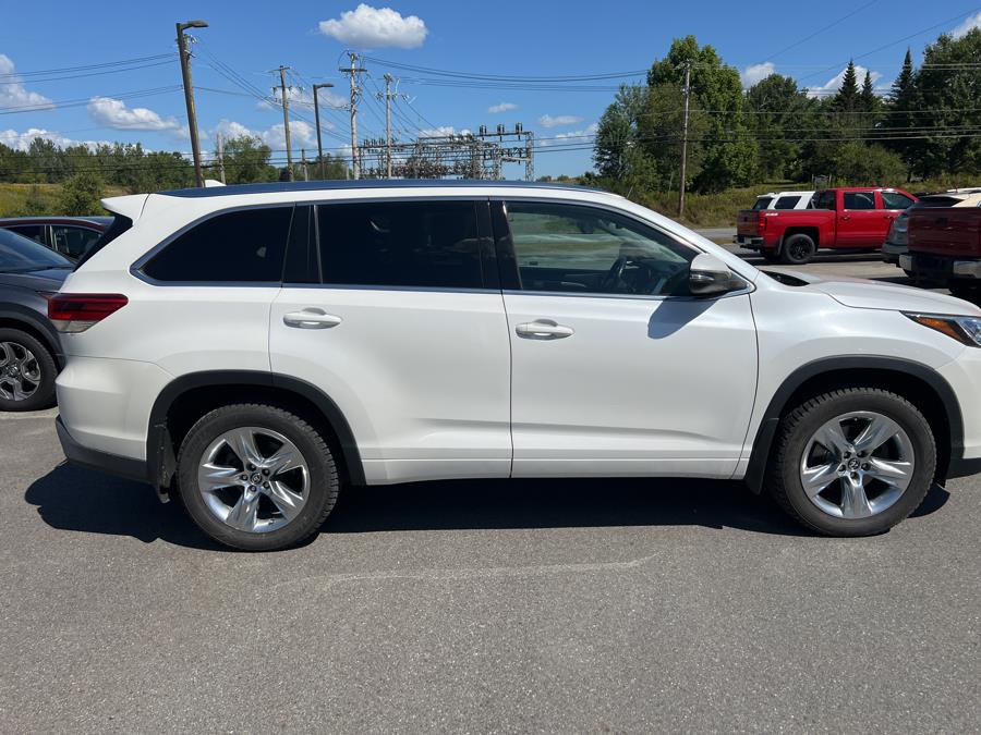 2017 Toyota Highlander Limited V6 AWD (Natl), available for sale in Bangor , Maine | Pray's Auto Sales . Bangor , Maine 2017 Toyota Highlander Limited V6 AWD (Natl), available for sale in Bangor , Maine | Pray's Auto Sales . Bangor , Maine