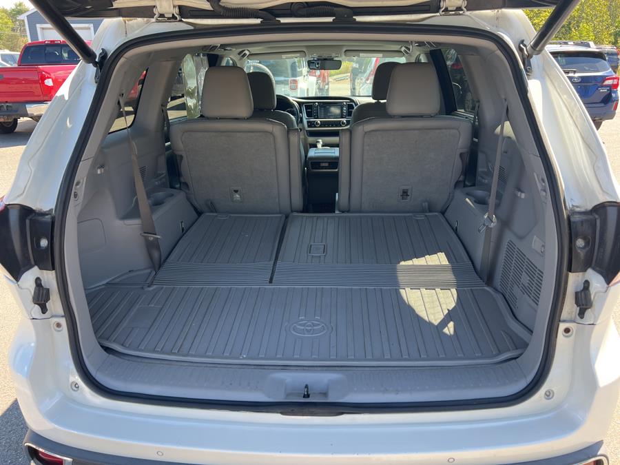 2017 Toyota Highlander Limited V6 AWD (Natl), available for sale in Bangor , Maine | Pray's Auto Sales . Bangor , Maine 2017 Toyota Highlander Limited V6 AWD (Natl), available for sale in Bangor , Maine | Pray's Auto Sales . Bangor , Maine