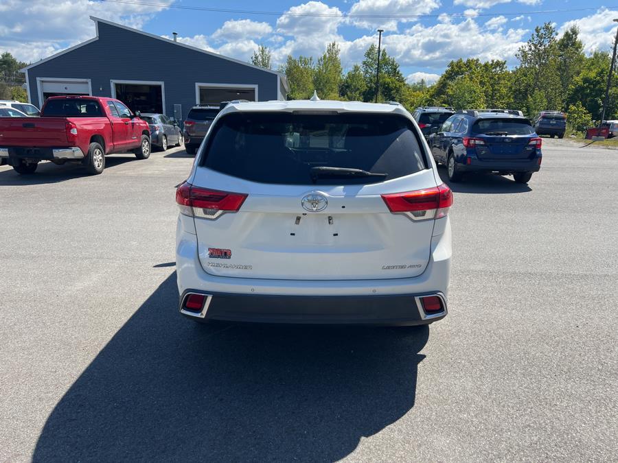 2017 Toyota Highlander Limited V6 AWD (Natl), available for sale in Bangor , Maine | Pray's Auto Sales . Bangor , Maine 2017 Toyota Highlander Limited V6 AWD (Natl), available for sale in Bangor , Maine | Pray's Auto Sales . Bangor , Maine