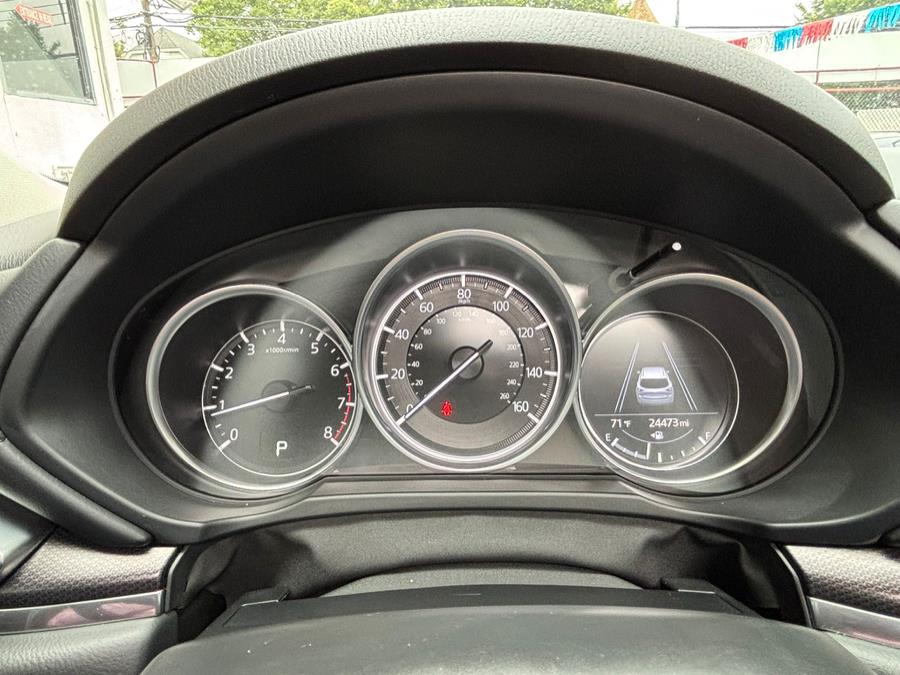 2024 Mazda CX-5 2.5 S Carbon Edition AWD, available for sale in Newark, New Jersey | Champion Auto Sales. Newark, New Jersey 2024 Mazda CX-5 2.5 S Carbon Edition AWD, available for sale in Newark, New Jersey | Champion Auto Sales. Newark, New Jersey