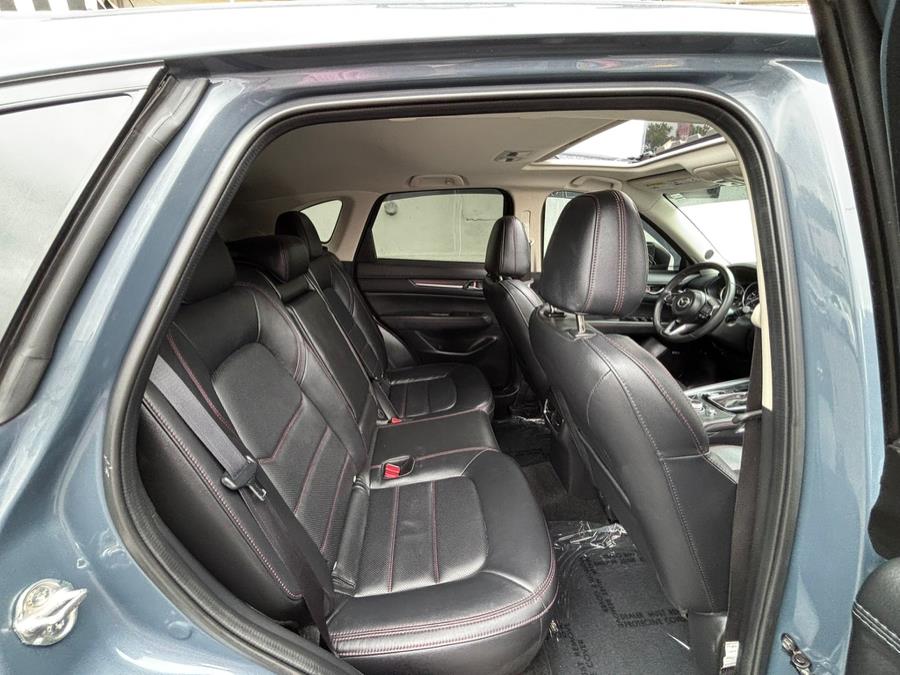 2024 Mazda CX-5 2.5 S Carbon Edition AWD, available for sale in Newark, New Jersey | Champion Auto Sales. Newark, New Jersey 2024 Mazda CX-5 2.5 S Carbon Edition AWD, available for sale in Newark, New Jersey | Champion Auto Sales. Newark, New Jersey