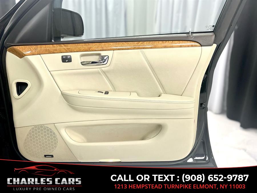 2011 Cadillac Dts Platinum Collection, available for sale in Elmont, New York | Charles Cars. Elmont, New York 2011 Cadillac Dts Platinum Collection, available for sale in Elmont, New York | Charles Cars. Elmont, New York