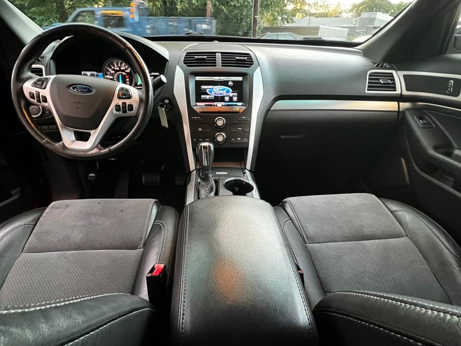 2015 Ford Explorer 4WD 4dr XLT, available for sale in Irvington, New Jersey | Elis Motors Corp. Irvington, New Jersey 2015 Ford Explorer 4WD 4dr XLT, available for sale in Irvington, New Jersey | Elis Motors Corp. Irvington, New Jersey