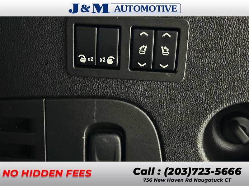 2015 Cadillac Escalade Platinum, available for sale in Naugatuck, Connecticut | J&M Automotive Sls&Svc LLC. Naugatuck, Connecticut 2015 Cadillac Escalade Platinum, available for sale in Naugatuck, Connecticut | J&M Automotive Sls&Svc LLC. Naugatuck, Connecticut