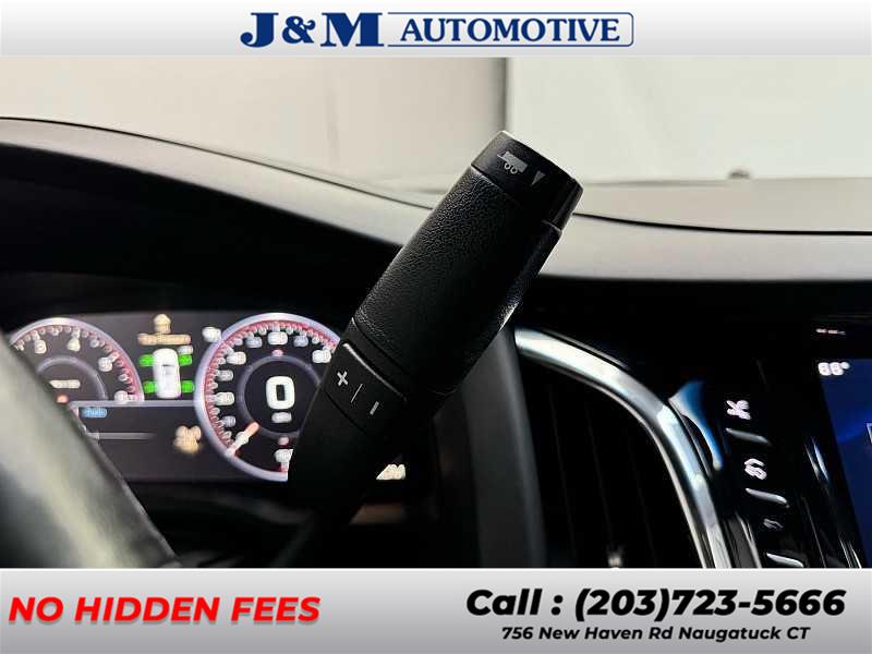 2015 Cadillac Escalade Platinum, available for sale in Naugatuck, Connecticut | J&M Automotive Sls&Svc LLC. Naugatuck, Connecticut 2015 Cadillac Escalade Platinum, available for sale in Naugatuck, Connecticut | J&M Automotive Sls&Svc LLC. Naugatuck, Connecticut