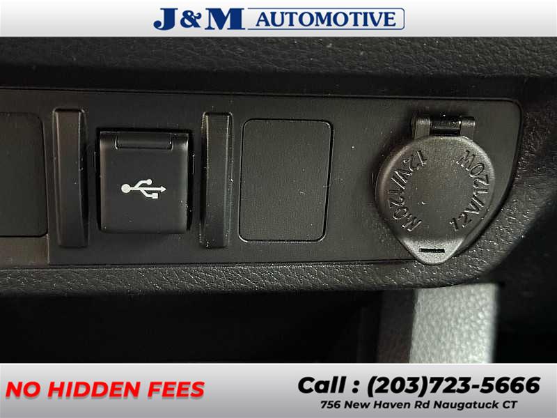 2022 Toyota Tacoma SR5, available for sale in Naugatuck, Connecticut | J&M Automotive Sls&Svc LLC. Naugatuck, Connecticut 2022 Toyota Tacoma SR5, available for sale in Naugatuck, Connecticut | J&M Automotive Sls&Svc LLC. Naugatuck, Connecticut