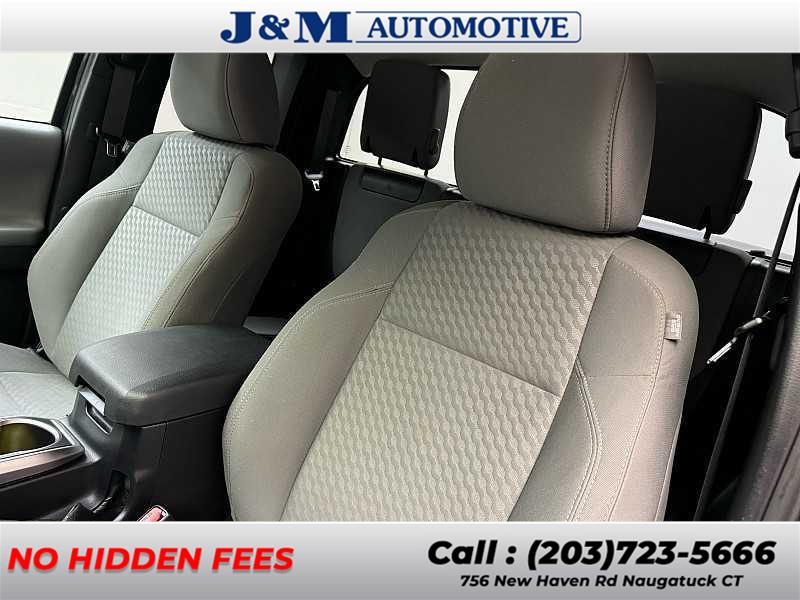 2022 Toyota Tacoma SR5, available for sale in Naugatuck, Connecticut | J&M Automotive Sls&Svc LLC. Naugatuck, Connecticut 2022 Toyota Tacoma SR5, available for sale in Naugatuck, Connecticut | J&M Automotive Sls&Svc LLC. Naugatuck, Connecticut