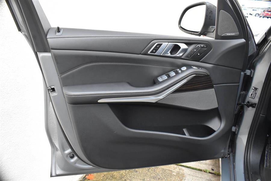 2025 BMW X7 xDrive40i AWD 4dr Sports Activity Vehicle, available for sale in Great Neck, New York | Camy Cars. Great Neck, New York 2025 BMW X7 xDrive40i AWD 4dr Sports Activity Vehicle, available for sale in Great Neck, New York | Camy Cars. Great Neck, New York